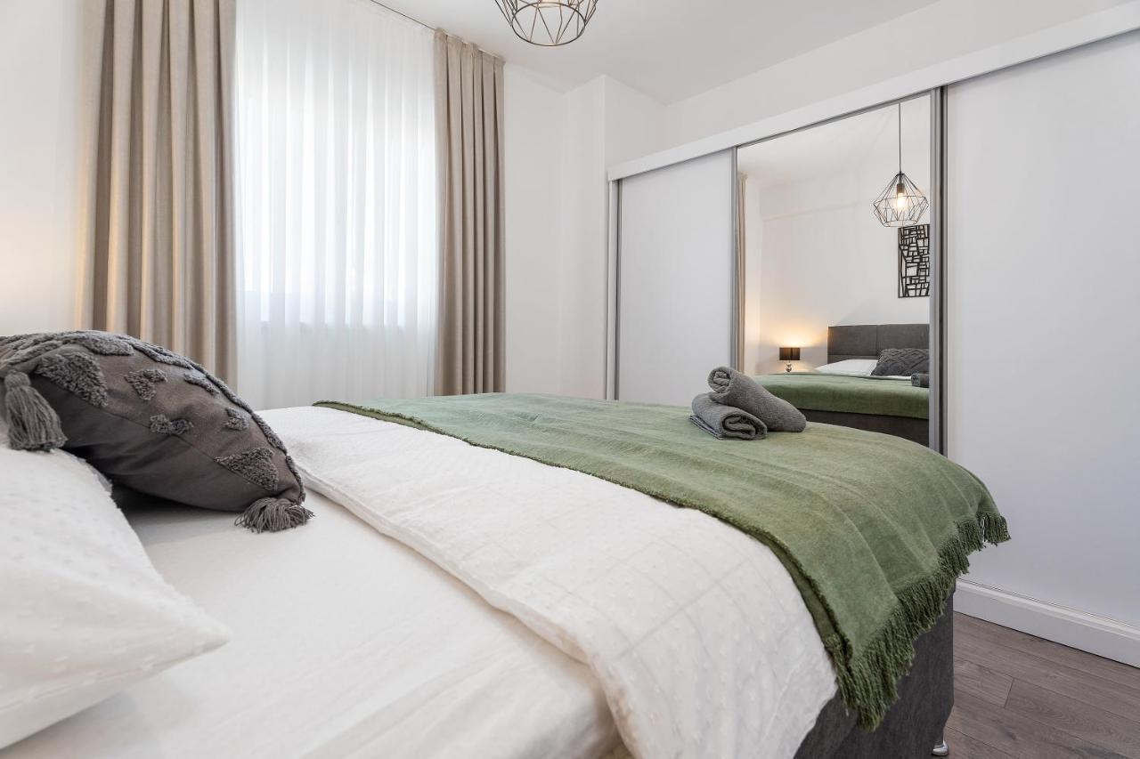 Luxury Sea View Apartment Levin Макарска Екстериор снимка